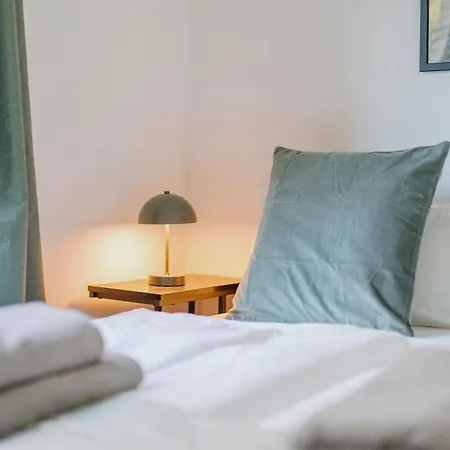 Homely - Loft, Terrace, Near Ostkreuz I Free Parking Berlin