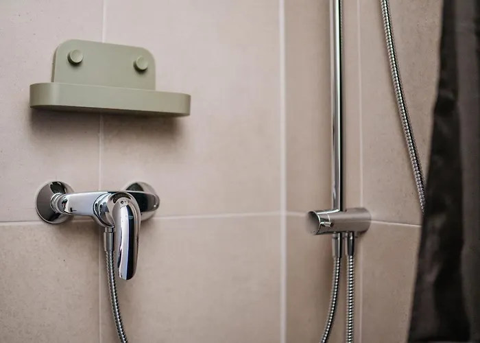 Homely - Loft, Terrace, Near Ostkreuz I Free Parking Appartement Berlijn