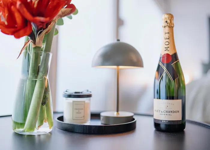 Homely - Loft, Terrace, Near Ostkreuz I Free Parking Apartment *